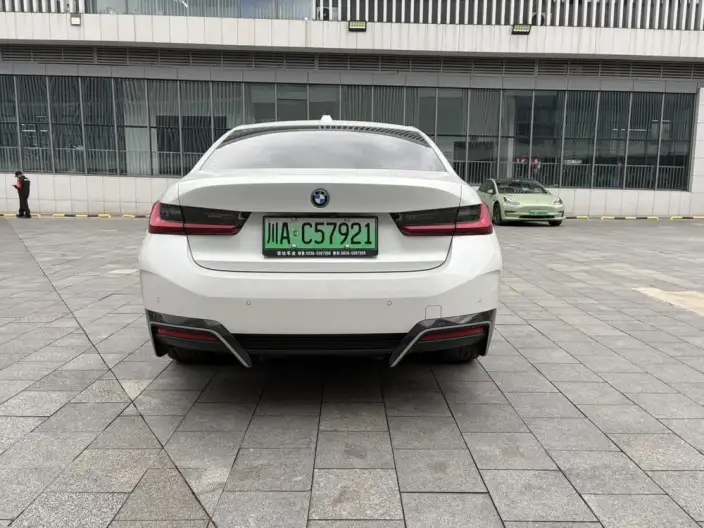 BMW i3 2025 Model eDrive35L – фото 5