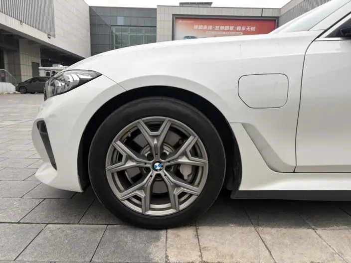 BMW i3 2025 Model eDrive35L – фото 7