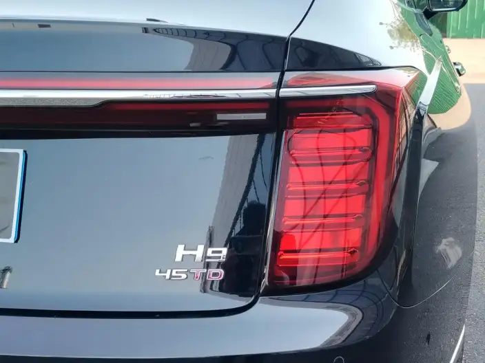 HONGQI H9 2025 Model 2.0T Flag Enjoy Luxury Business Edition – фото 6