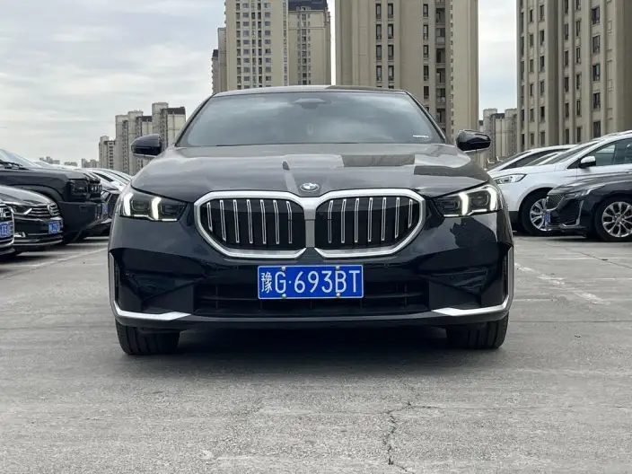 BMW 5 Series 2024 Model 530Li Exclusive Model Luxury Set – фото 2