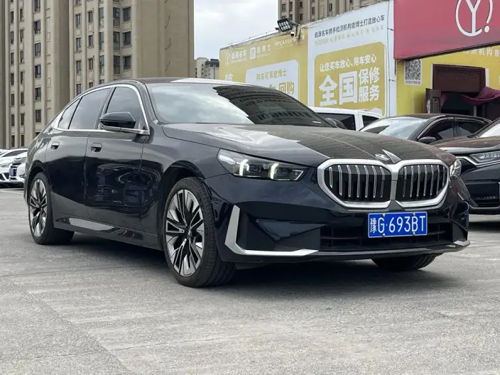 BMW 5 Series 2024 Model 530Li Exclusive Model Luxury Set – фото 3