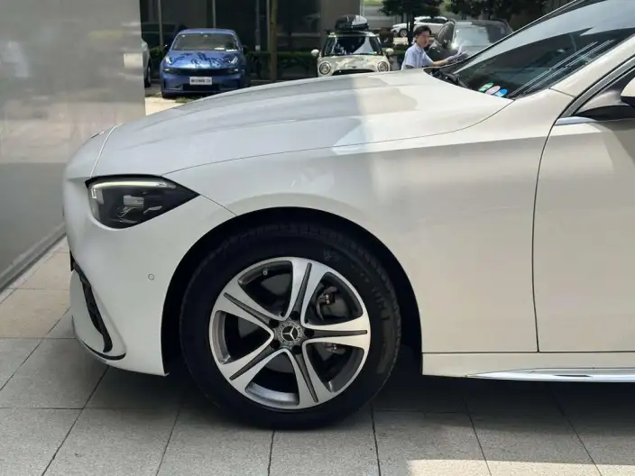 Mercedes-Benz C-Class 2022 Model C 200 L Sports Edition – фото 7