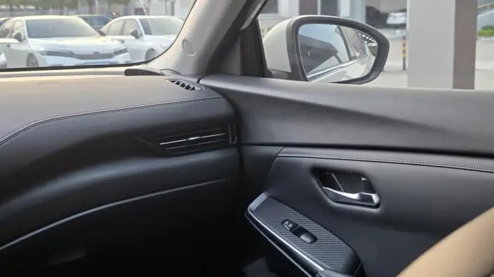 Nissan Sylphy 2021 Model 1.6L XL CVT Yuexiang Edition – фото 10