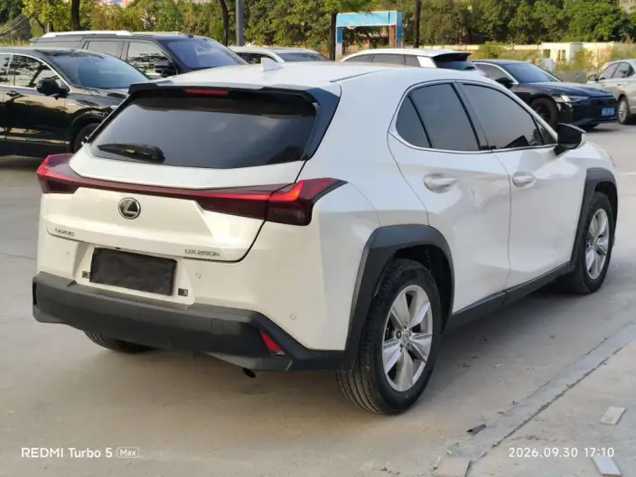 Lexus UX 2022 Model 260h Tan · Fun Edition – фото 5