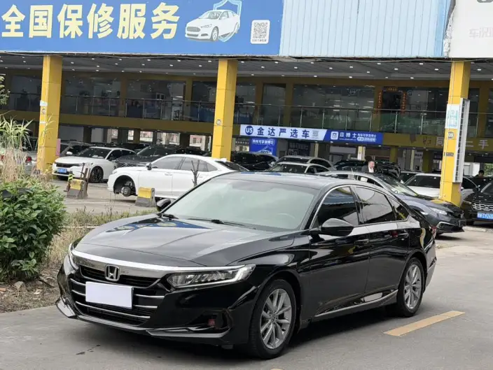 Honda Accord 2022 Model 260TURBO Deluxe Edition – фото 1