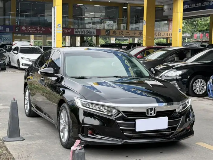 Honda Accord 2022 Model 260TURBO Deluxe Edition – фото 3