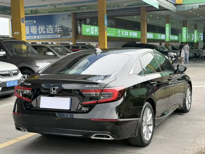 Honda Accord 2022 Model 260TURBO Deluxe Edition – фото 6