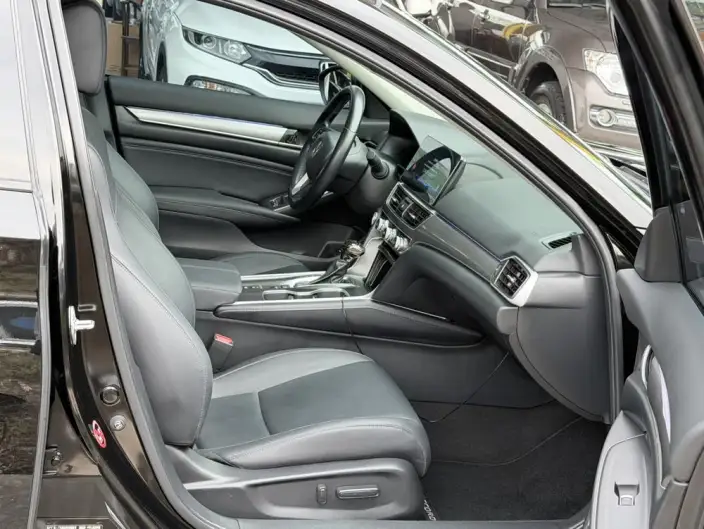 Honda Accord 2022 Model 260TURBO Deluxe Edition – фото 7