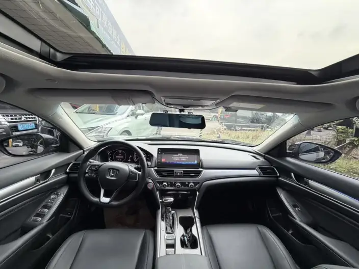 Honda Accord 2022 Model 260TURBO Deluxe Edition – фото 10