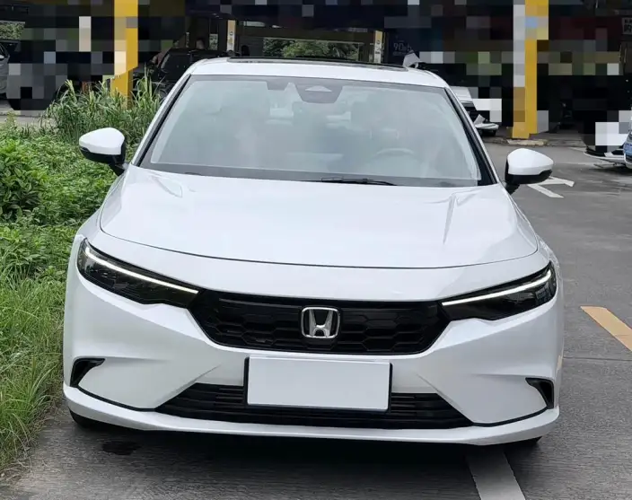 Model Ge 2022 Model 240TURBO CVT Deluxe Edition – фото 2