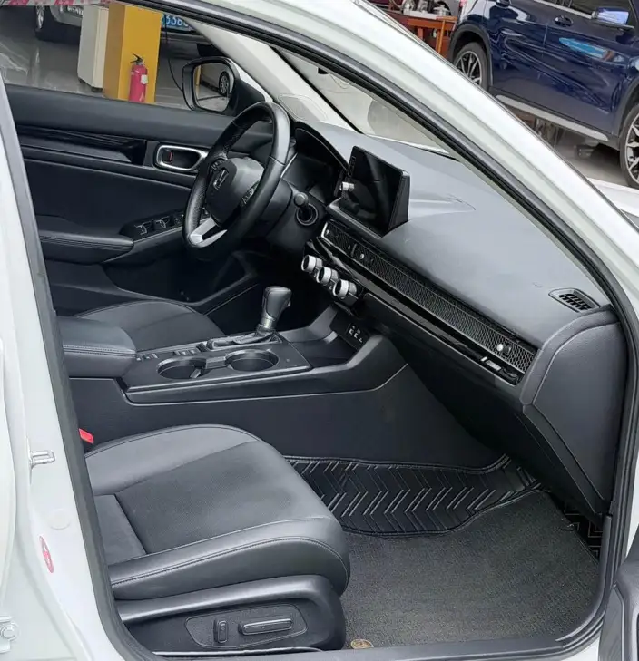 Model Ge 2022 Model 240TURBO CVT Deluxe Edition – фото 6