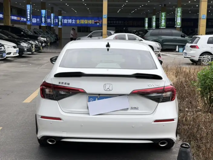 Honda Civic 2022 Model 240TURBO CVT Combustion Edition – фото 5