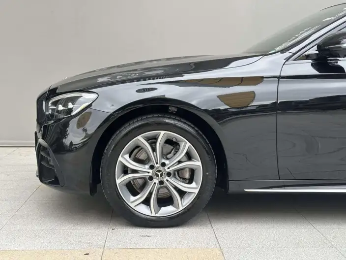 Mercedes-Benz E-Class 2022 Model E 300 L Luxury Model Sports sedan – фото 5