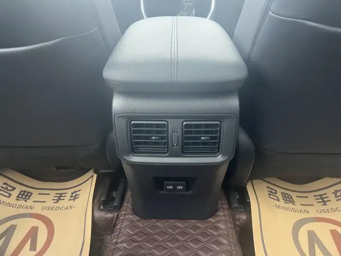 Toyota Wildlander 2023 Model 2.0L 4WD Luxury PLUS Edition – фото 9