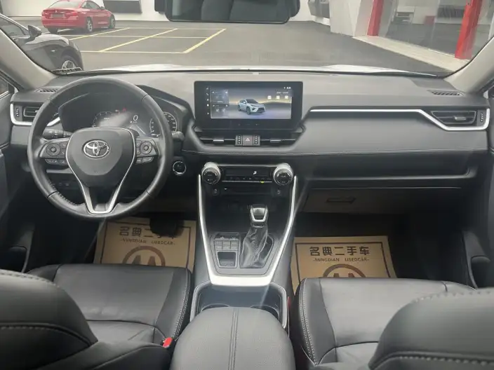 Toyota Wildlander 2023 Model 2.0L 4WD Luxury PLUS Edition – фото 10