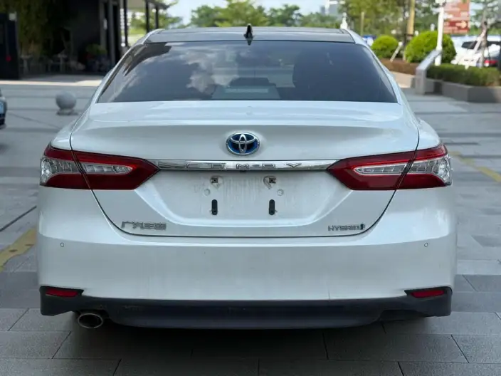 Toyota Camry 2021 Model Hybrid 2.5HG Deluxe Edition – фото 4