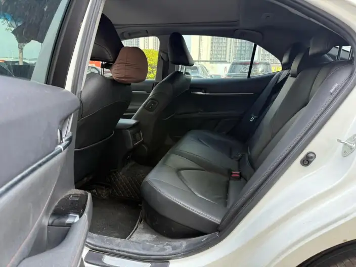 Toyota Camry 2021 Model Hybrid 2.5HG Deluxe Edition – фото 10