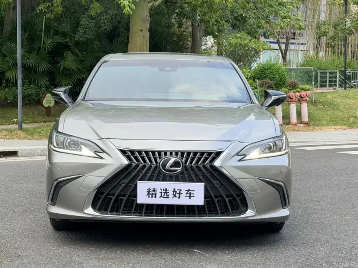 Lexus ES 2022 Model 200 Superior Edition – фото 2