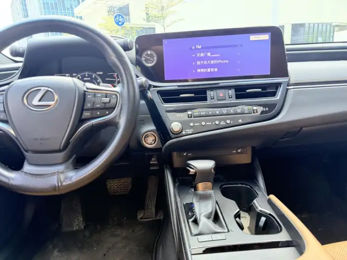 Lexus ES 2022 Model 200 Superior Edition – фото 8