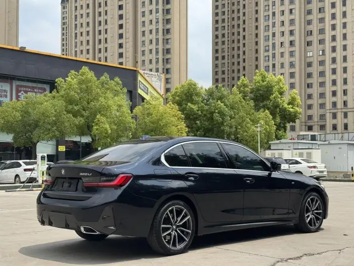 BMW 3 Series 2023 Model 320Li M Sports Set – фото 6