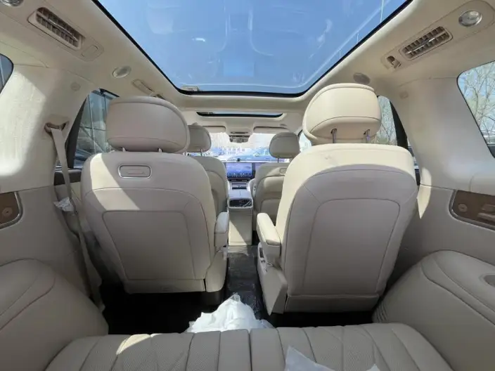 Aito M9 2024 Model Extended Range Ultra VI seat Edition – фото 10