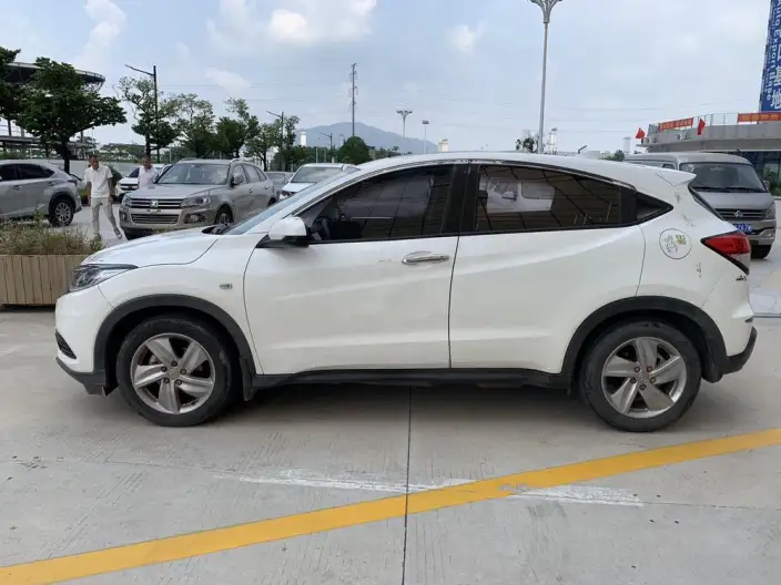 Honda Vezel 2020 Model 1.5L CVT Elite Edition – фото 3