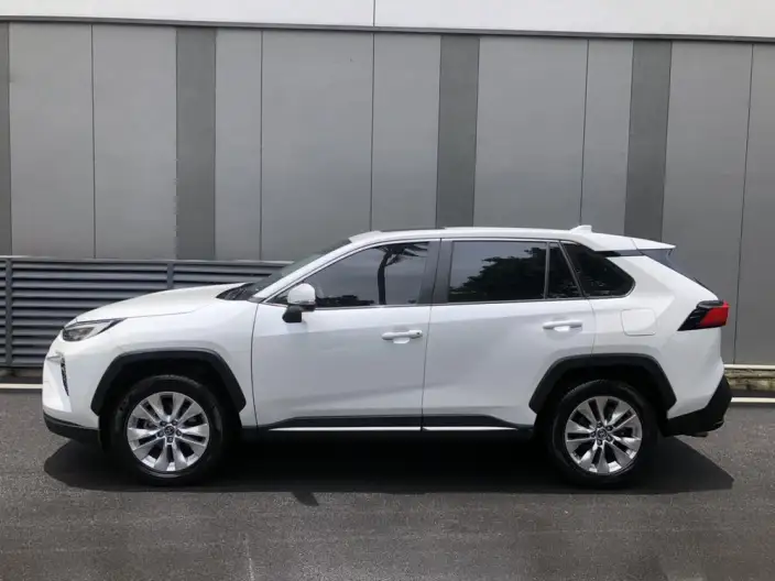 Toyota Wildlander 2020 Model 2.0L 4WD Deluxe Edition – фото 3