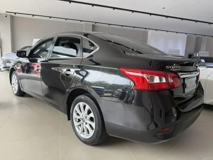 Nissan Sylphy 2022 Model Classic 1.6 XL CVT Deluxe Edition – фото 4