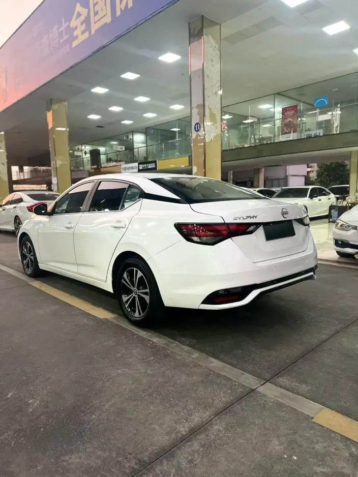 Nissan Sylphy 2023 Model 1.6L CVT Yuexiang Edition – фото 4