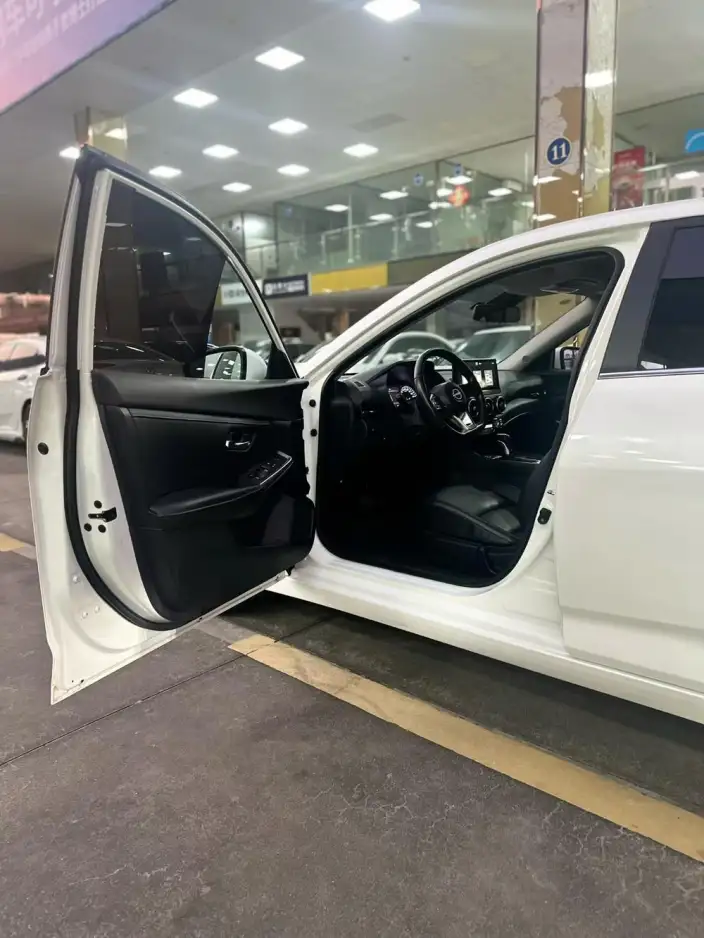 Nissan Sylphy 2023 Model 1.6L CVT Yuexiang Edition – фото 7