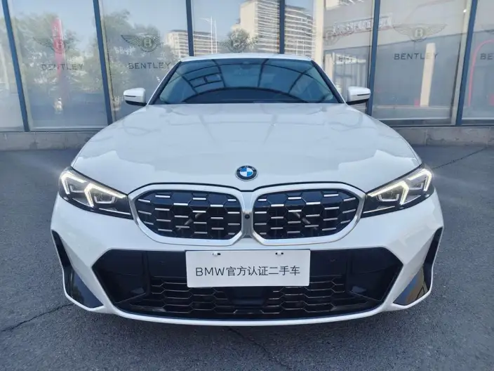 BMW 3 Series 2026 Model 325Li M Sports Set – фото 2