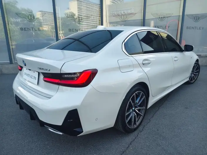 BMW 3 Series 2026 Model 325Li M Sports Set – фото 5