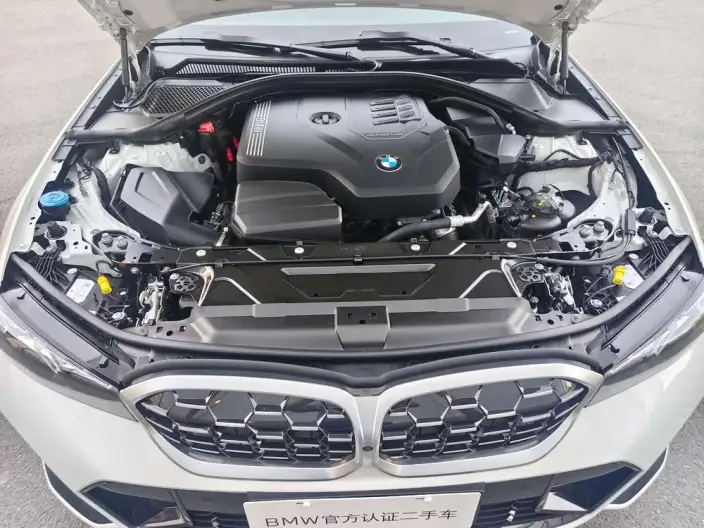 BMW 3 Series 2026 Model 325Li M Sports Set – фото 6