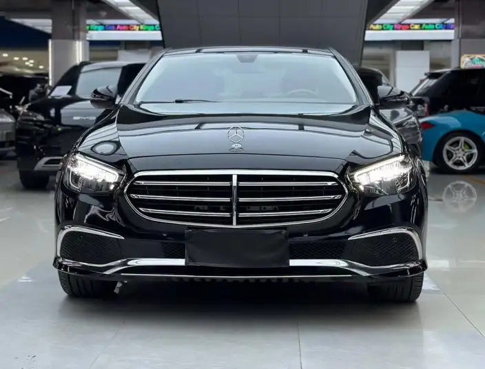 Mercedes-Benz E-Class 2022 Model Facelift II E 260 L sedan – фото 2
