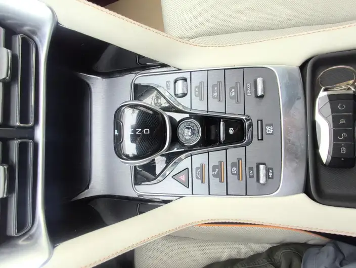 BYD Song PLUS DM 2021 Model DM-i 110KM 2WD Flagship PLUS 5G Edition – фото 9
