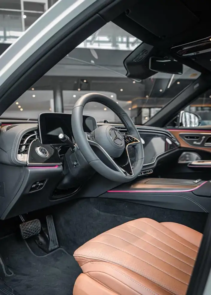Mercedes-Benz E-Class 2024 Model E 300 L Luxury Model sedan – фото 4