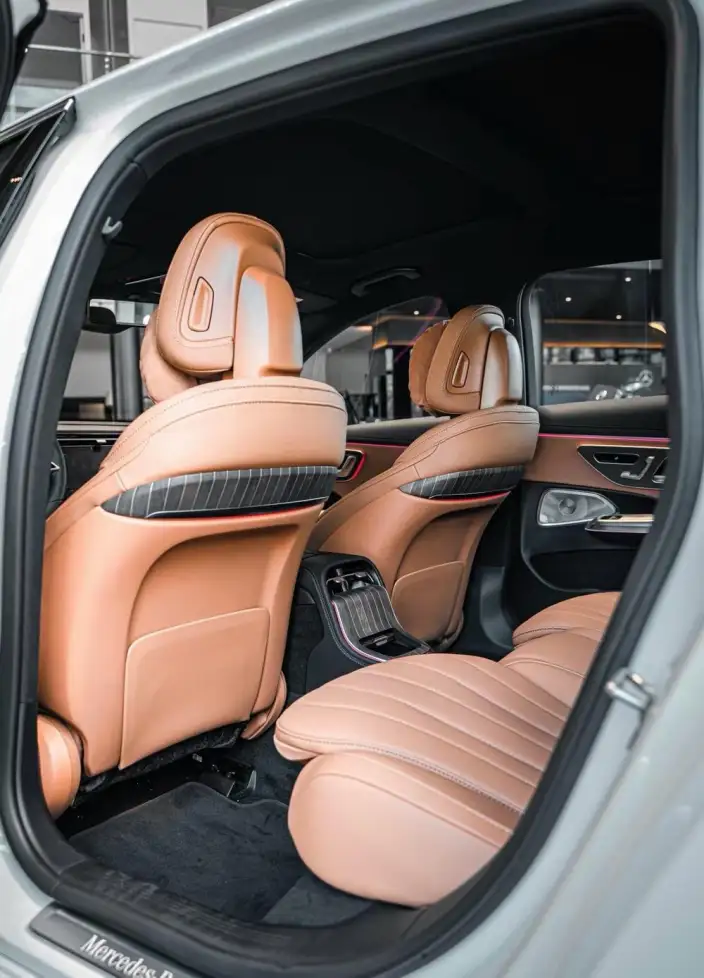 Mercedes-Benz E-Class 2024 Model E 300 L Luxury Model sedan – фото 5