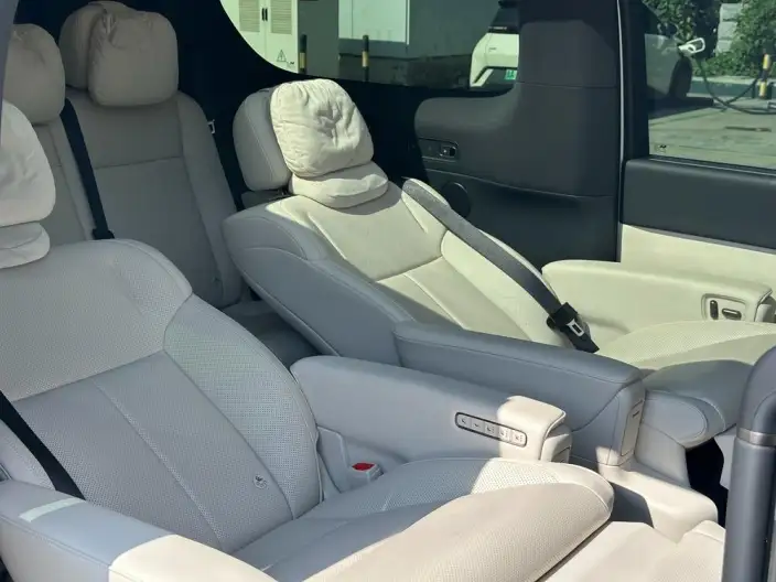 Li Auto MEGA 2025 Model Home Family Special Edition – фото 8