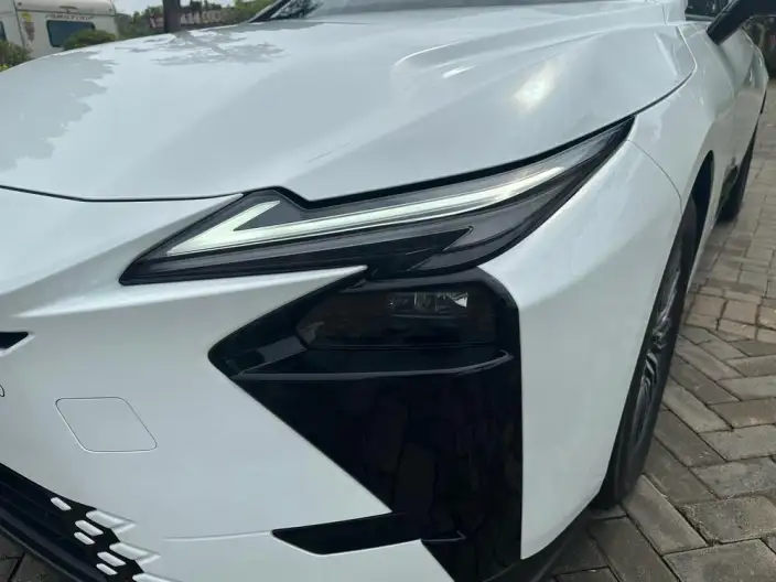 Lexus ES 2026 Model 300h – фото 7