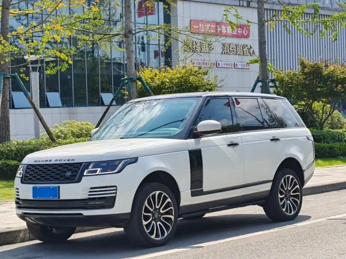 Range Rover 2021 Model 3.0 L6 Shengshi Edition – фото 1