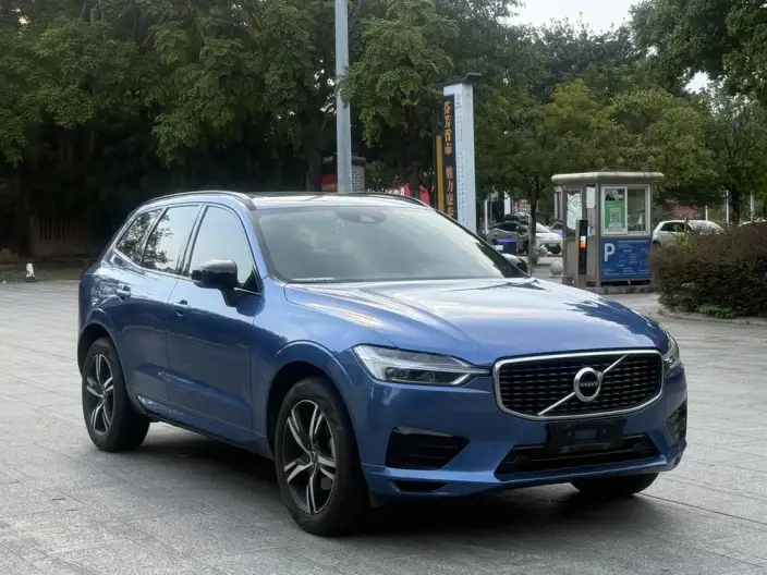 Volvo XC60 2020 Model T5 4WD Smart Range Sports Edition