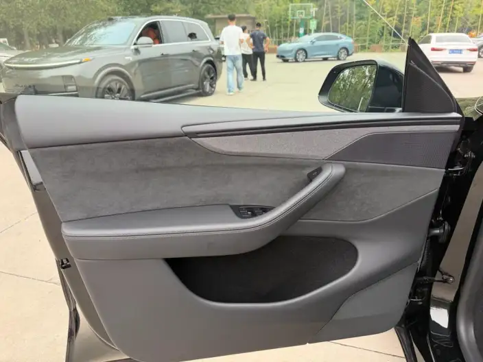 Model Y 2025 Model Long Battery Life Pro All-wheel drive version – фото 9