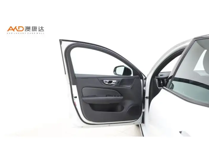 Volvo S60 2024 Model B5 Smart Elegance Sports Edition – фото 9