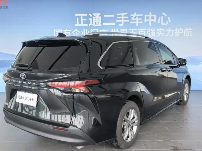 Toyota Sienna 2024 Model Hybrid 2.5L Comfort Edition – фото 7