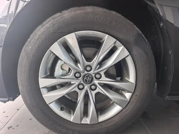 Toyota Sienna 2024 Model Hybrid 2.5L Comfort Edition – фото 10