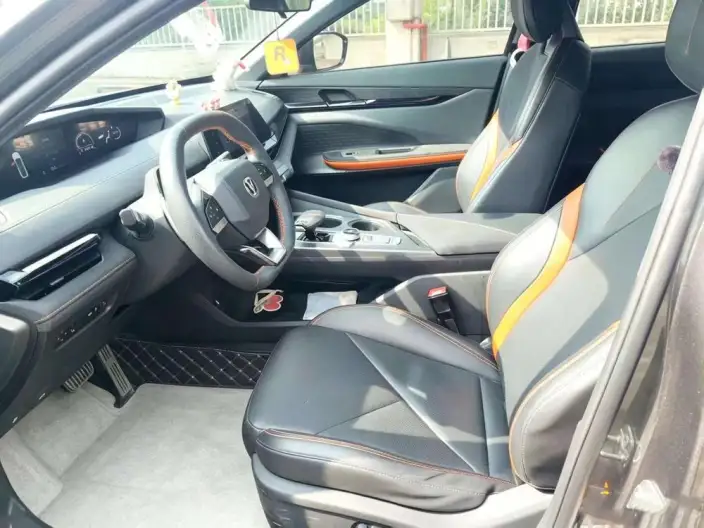 Changan UNI-V 2022 Model 1.5T Sports Edition – фото 9