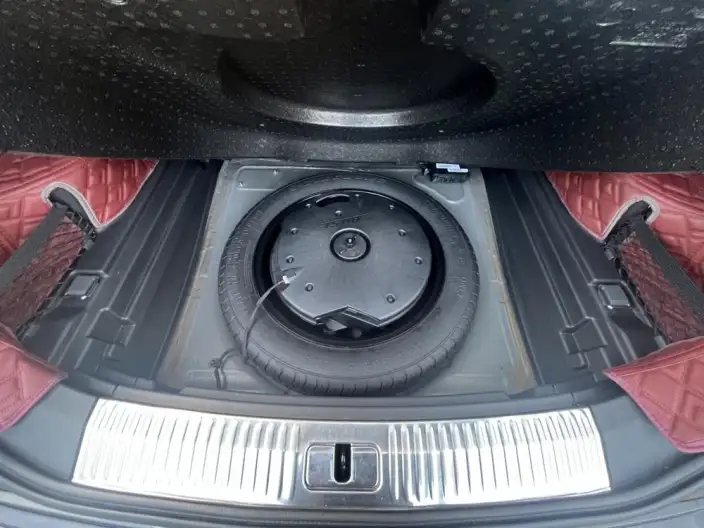 Hongqi HS5 2022 Model 2.0T Smart Flag Enjoy Edition – фото 10