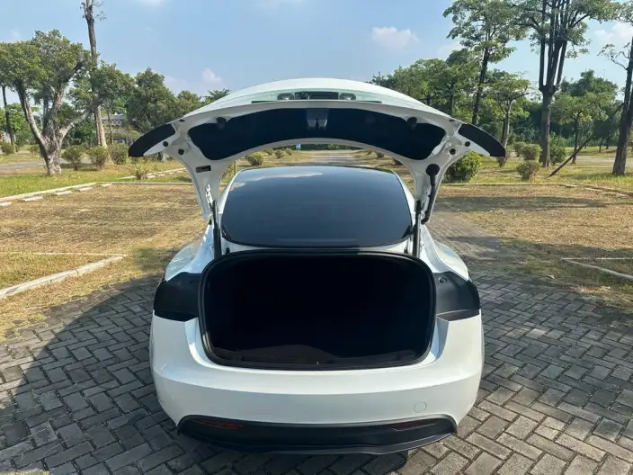 Model 3 2025 Model Rear-wheel drive version – фото 8