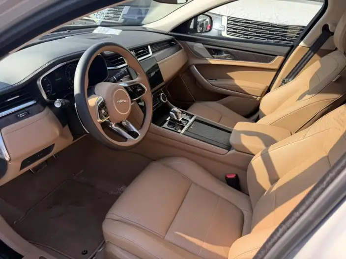 Jaguar XFL 2025 Model 2.0T P250 2WD Exclusive Deluxe Edition – фото 9