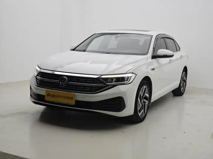 Volkswagen Sagitar 2023 Model 300TSI DSG Beyond Edition – фото 1